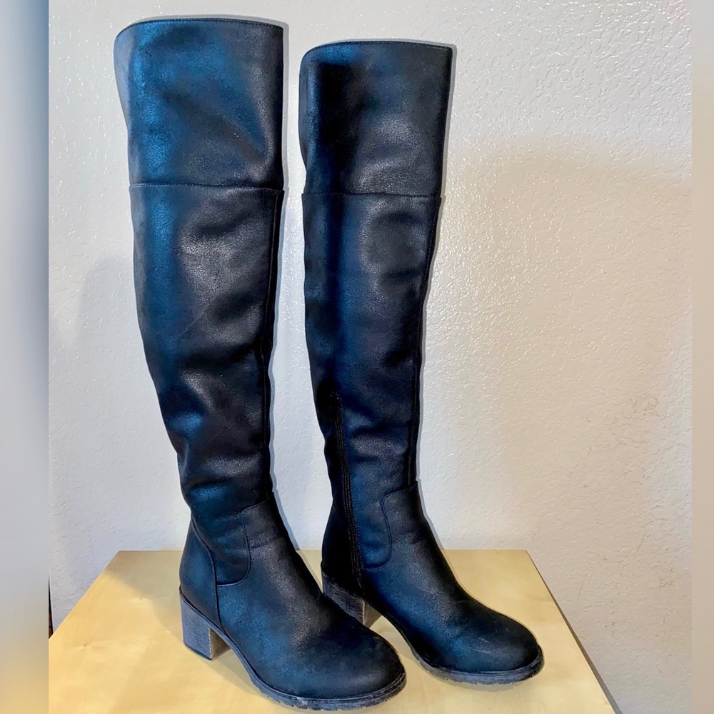 SO Sled Over the Knee Black Heeled Boots Size 8